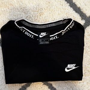 Men’s Nike Sportswear Tee